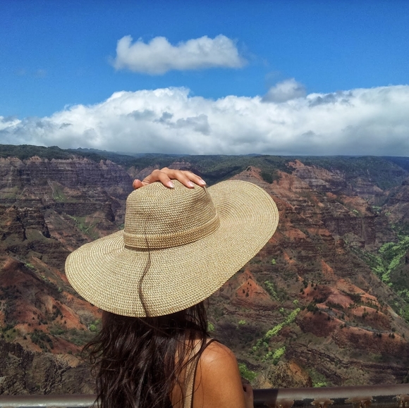 Meet your Posher, T - Picture 1 of 1